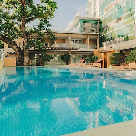 Ayala Mall 10Mins Walk Cebu City Apartment & Pool Eksteriør bilde